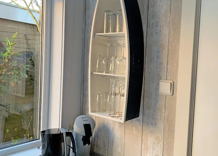 Castor 300 M Het Apartment *